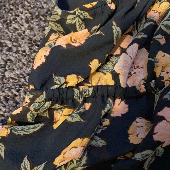 American Eagle Tank Top - Picture 4 of 5